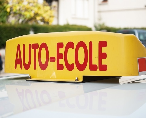 le-permis-a-«-un-euro-par-jour-»-reserve-a-certaines-auto-ecoles-?