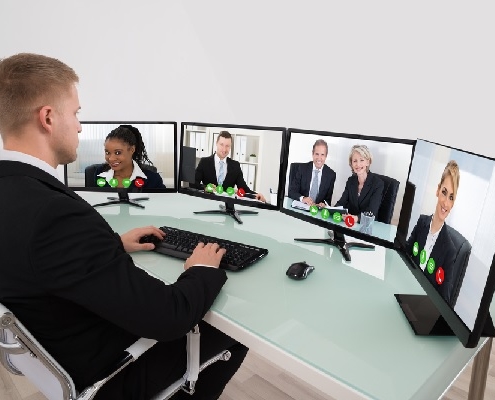 c’est-l’histoire-d’un-employeur-qui-realise-un-entretien-prealable-par-teleconference…