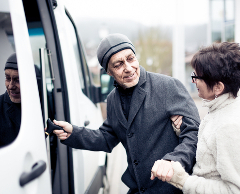 accueil-de-jour-en-ehpad-:-la-question-de-la-prise-en-charge-du-transport