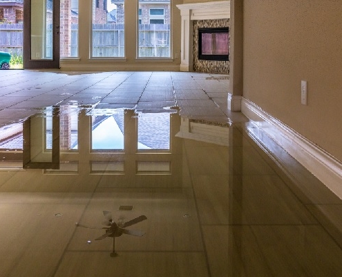 c’est-l’histoire-d’un-bailleur-qui-recupere-son-local-commercial…-avec-un-degat-des-eaux…