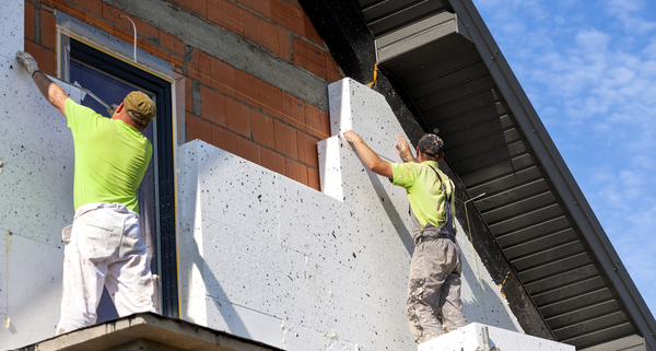 droit-de-surplomb-pour-travaux-d’isolation-thermique-:-des-precisions-apportees-par-decret