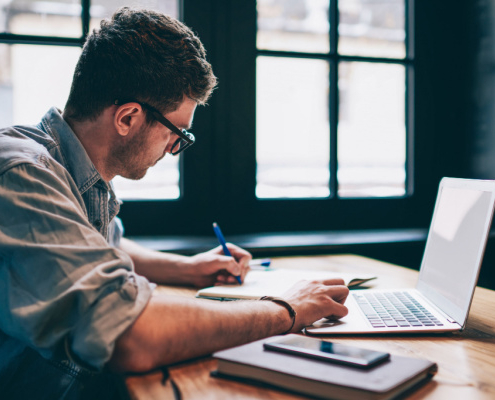 covid-19-:-une-aide-financiere-aux-pigistes-pour-2021